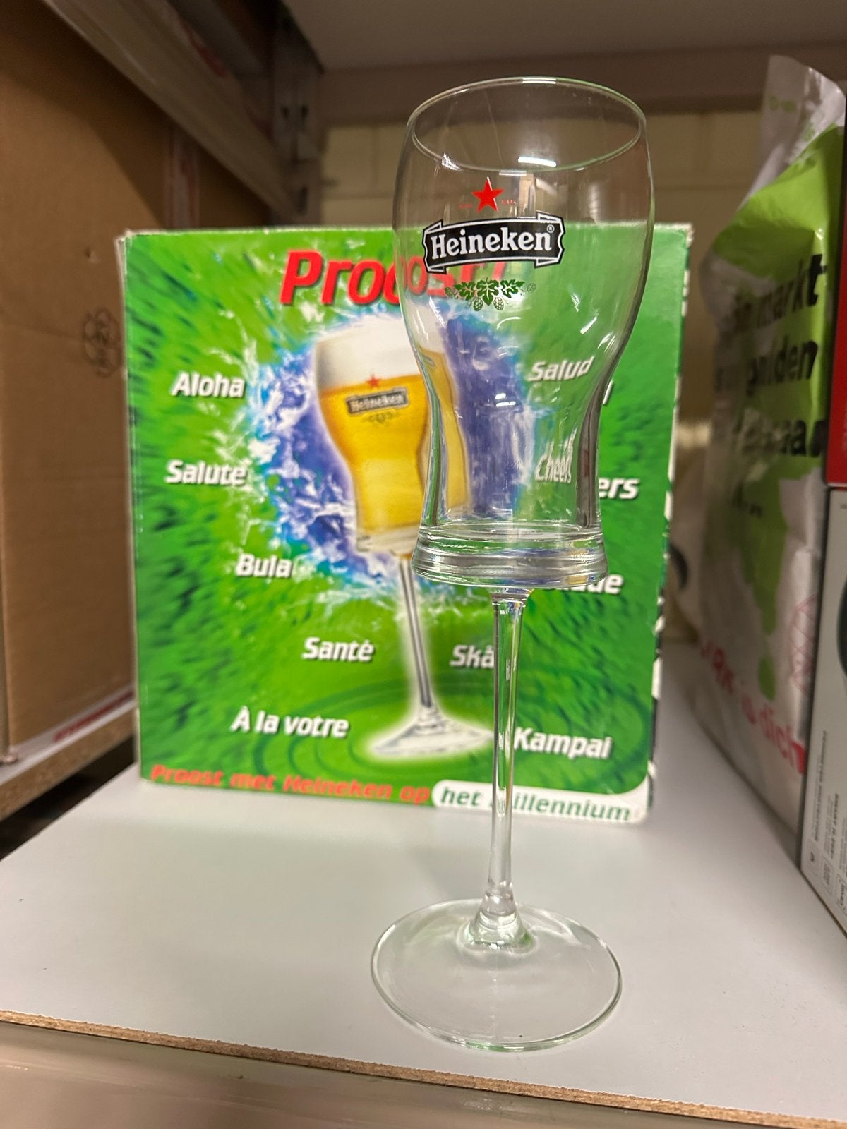 Zeldzaam Heineken Proost Millennium Bierglas - Nieuw in doos, Verzamelen, Ophalen, Nieuw, Bierglas