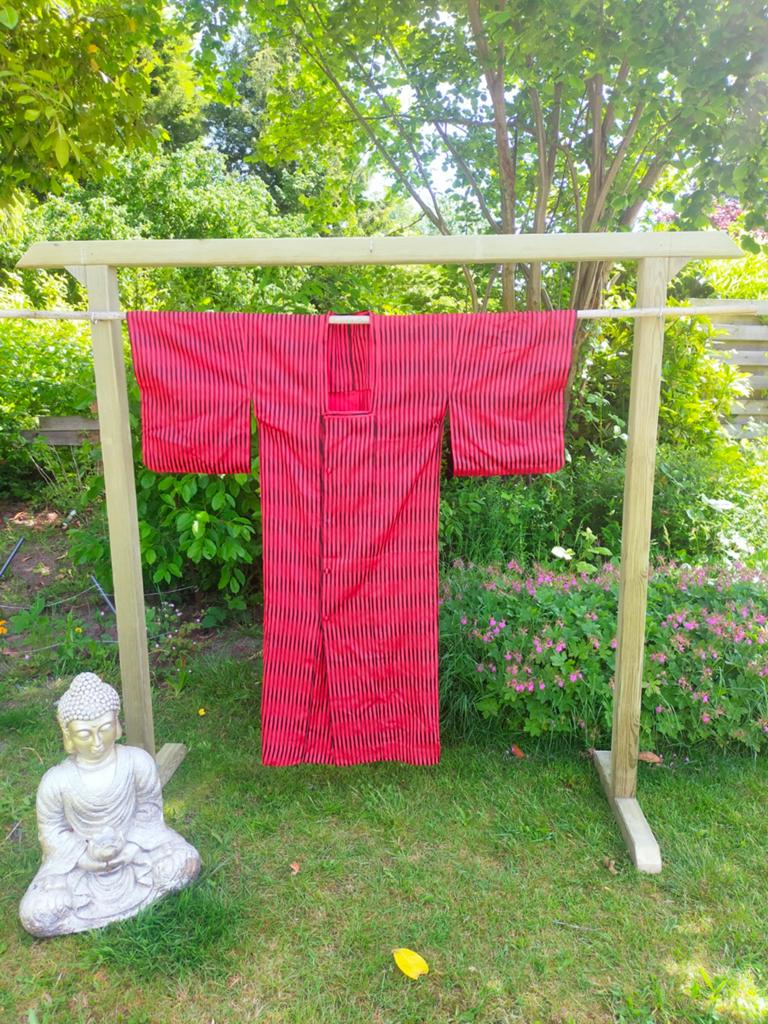 Vintage Kimono Rood Zwart Zijden met Knoopjes, Ophalen of Verzenden