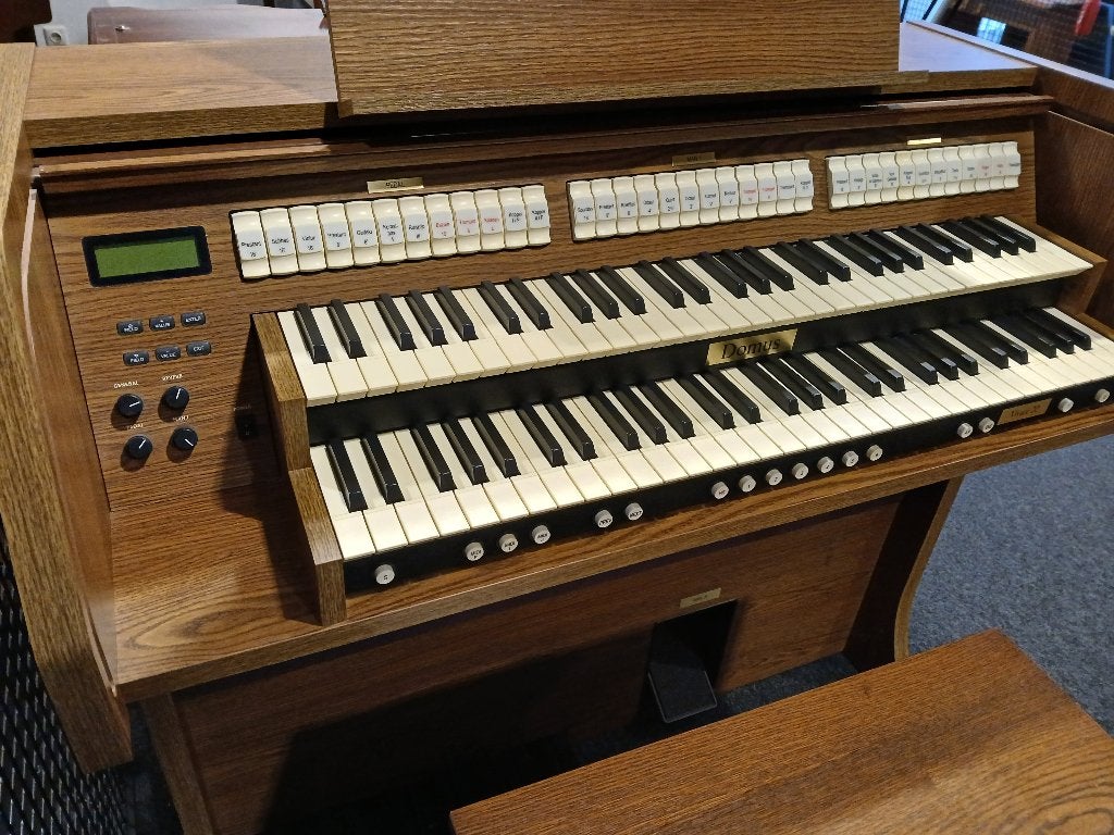 Domus Vivace 20 - occasion orgel voor een scherpe prijs, Ophalen, Gebruikt, 2 klavieren, Orgel
