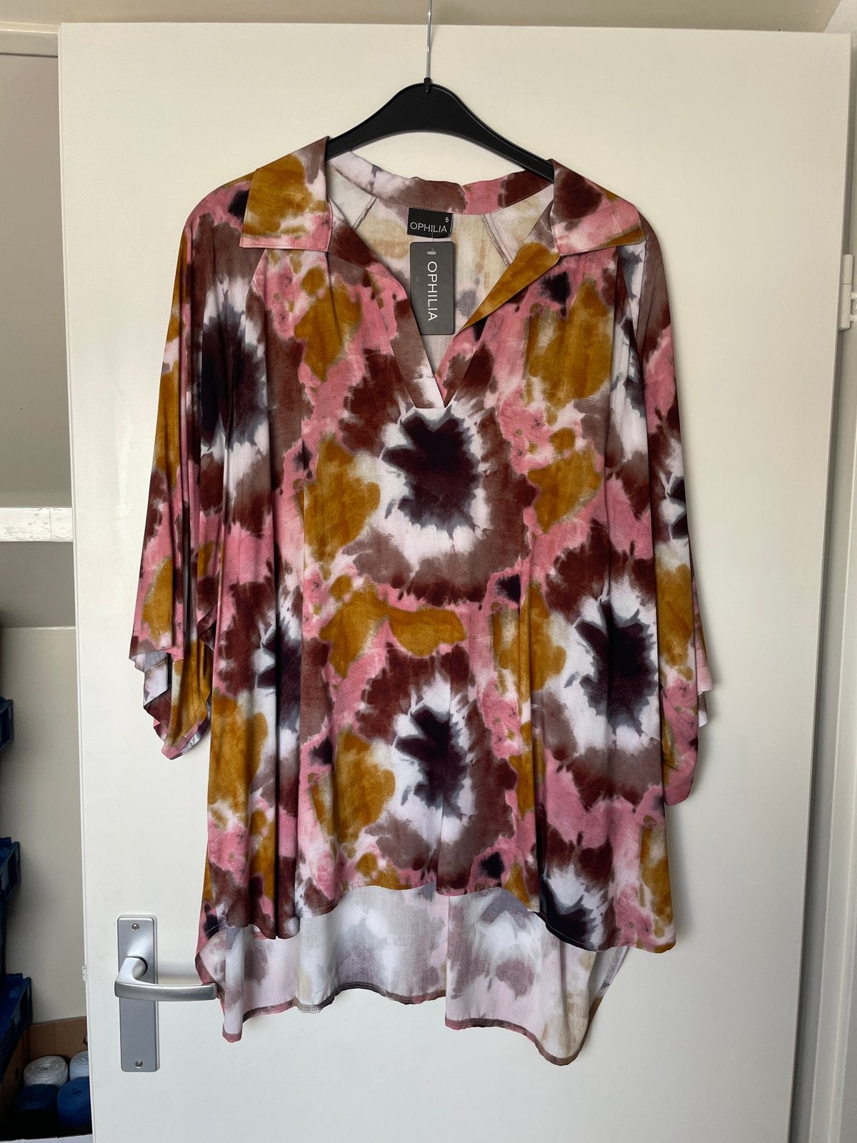Nieuwe tuniek Cloë tie dye pink van ophilia maat 52/54, Blouse of Tuniek, Nieuw, Roze, Nvt