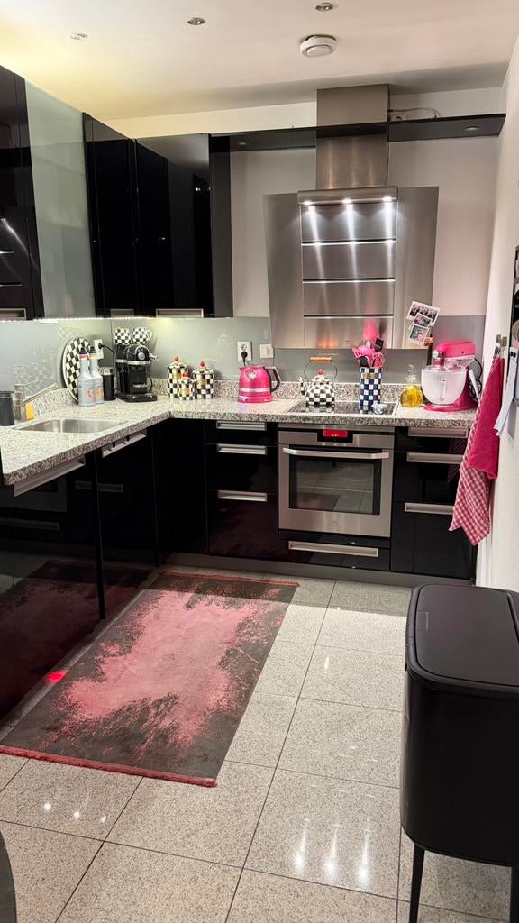 İnbouw keuken met graniet plaat, Huis en Inrichting, Keuken | Complete keukens, Wit, Hoekkeuken, Graniet of Steen, Ophalen of Verzenden