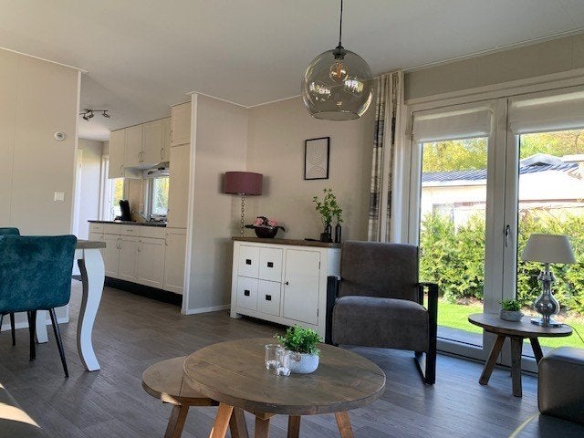 Te koop prachtig instap klaar Flevo home chalet op de Veluwe, Tot en met 4