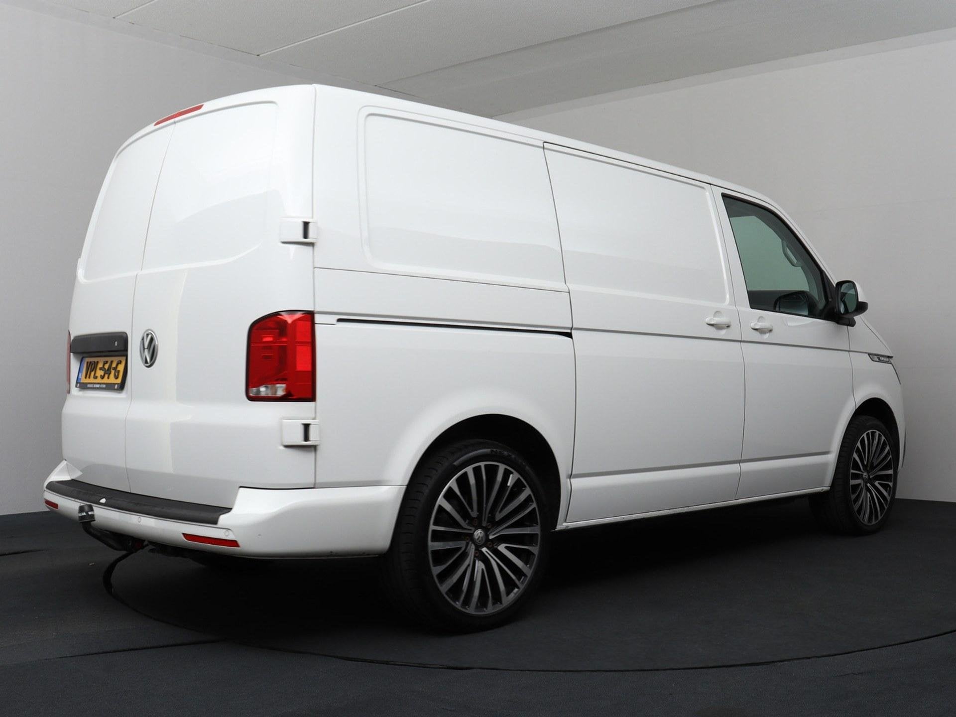 Volkswagen Transporter 2.0 TDI L1H1 28 Bulli 2x Schuif | ACC, Stof, Gebruikt, 4 cilinders, 150 pk