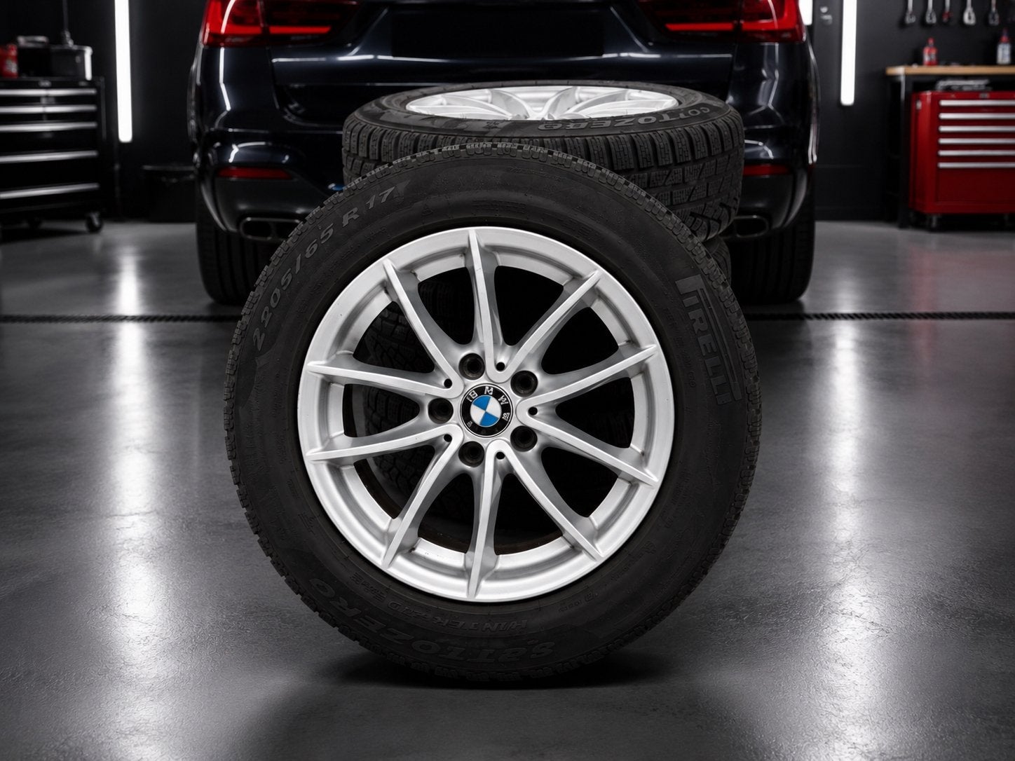 BMW X3 X4 Velgen met nieuwe Pirelli Banden 205/65/17, Ophalen, Gebruikt, Banden en Velgen, 17 inch