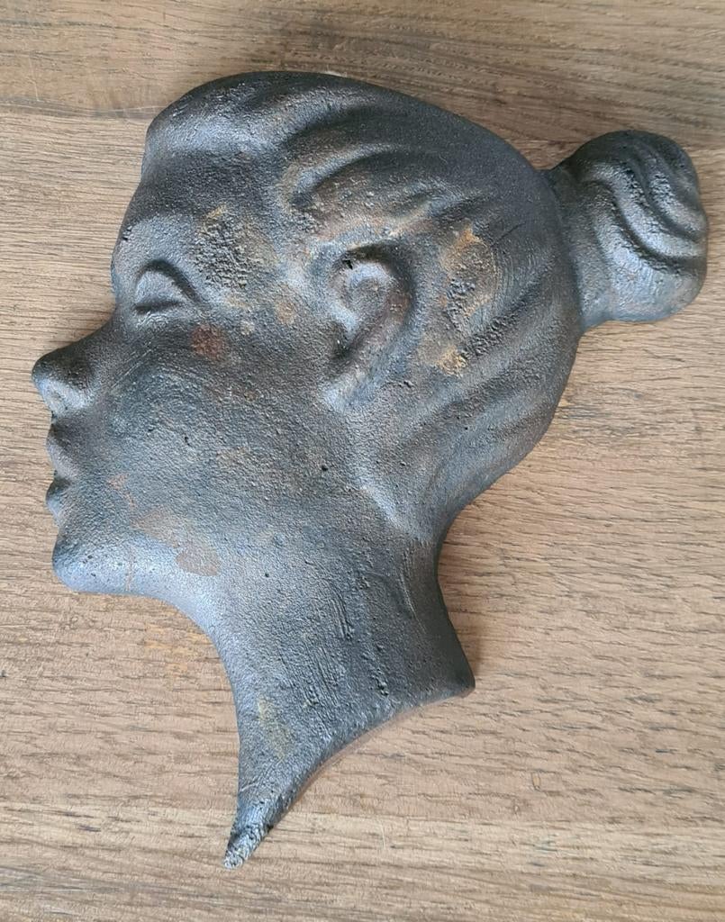 Vintage gietijzeren wandhanger meisje, Ophalen of Verzenden