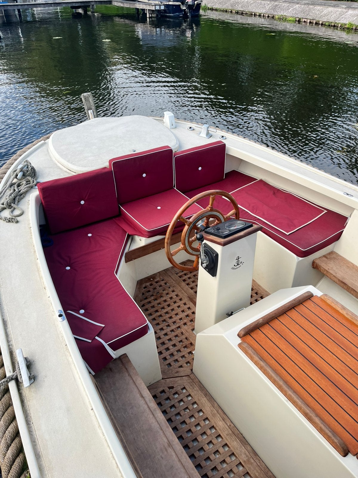 Albatros 21 (vetus 33pk, 665 vaaruren), 70 cm, Binnenboordmotor, 1.00 - 1.50 meter, Diesel
