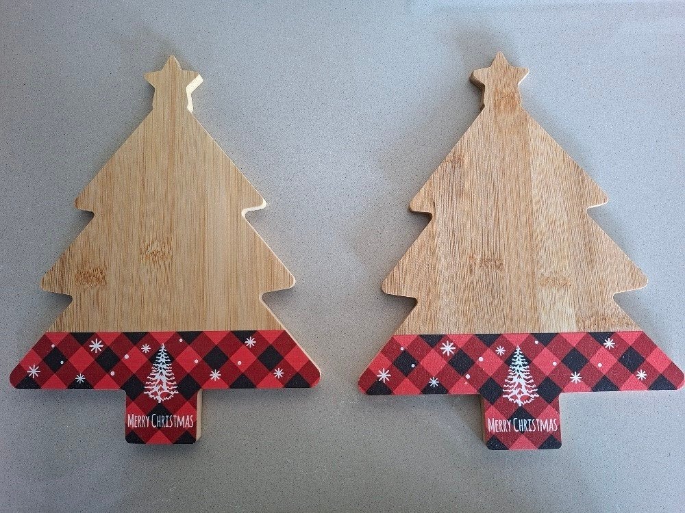 2 houten kerst serveer- of decoratie plankjes., Diversen, Kerst, Ophalen of Verzenden