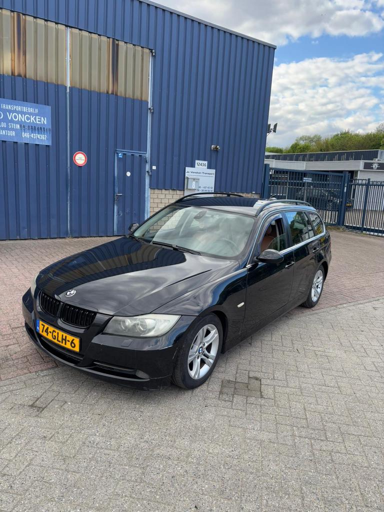 BMW 3-Serie 3.0 I 325 Touring 2008 Zwart, Auto's, BMW, Particulier, 3-Serie, Benzine, C, Stationwagon, Handgeschakeld, Origineel Nederlands