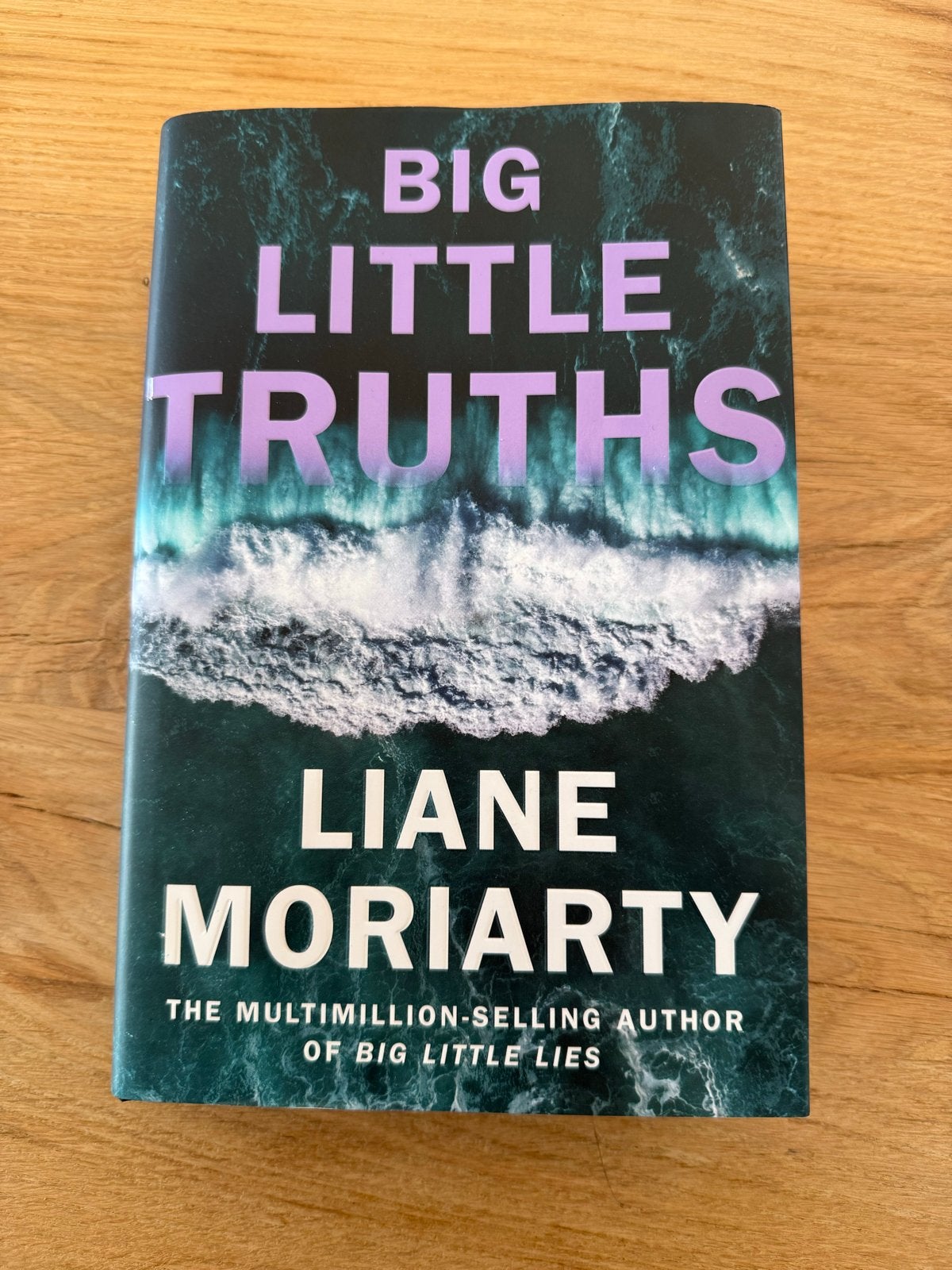 Big Little Truths - Liane Moriarty - English, Ophalen, Gelezen, Europa overig