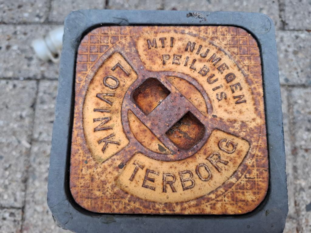 Lovink Terborg Peilbuis MTI Nijmegen, Ophalen, Gebruikt