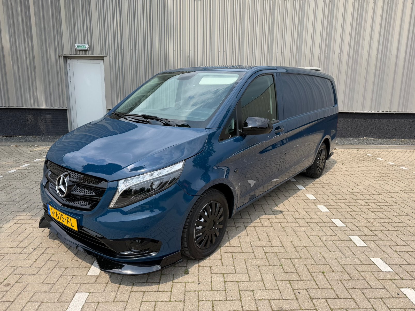 Mercedes-Benz Vito 111 CDI VOLLE UITVOERING 3-ZIT EURO 6, Voorwielaandrijving, Stof, 4 cilinders, Blauw