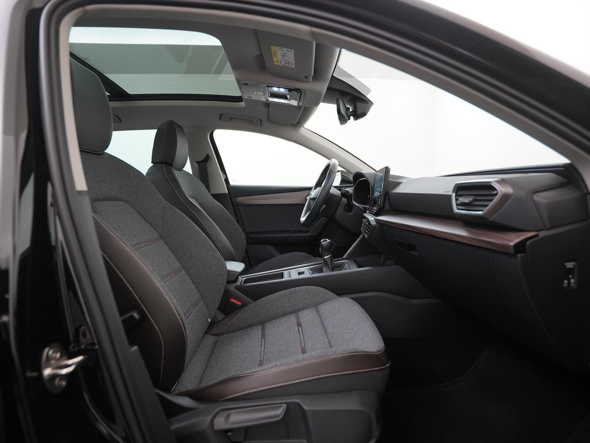 SEAT Leon Sportstourer 1.5 TSI Xcellence | Panoramadak | Stu, Auto's, Voorwielaandrijving, Stof, 4 cilinders, Leon