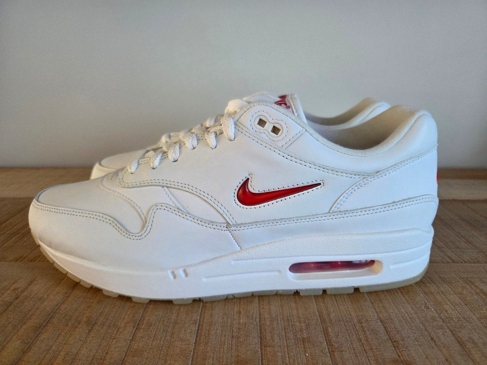 Nike air max 1 jewel Rare Ruby, maat 44 - nieuw -, Nike air max, Wit, Nieuw, Ophalen of Verzenden
