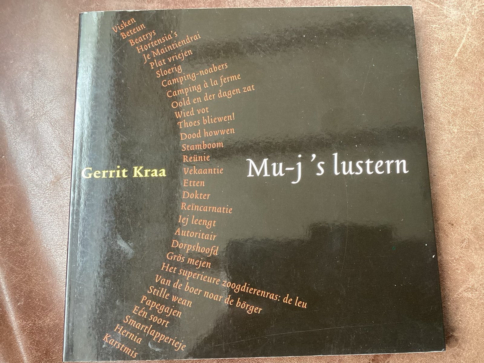Gerrit Kraa - Mu-j's lustern (Akcent)   TWENTS, Ophalen of Verzenden, Gelezen, Nederland