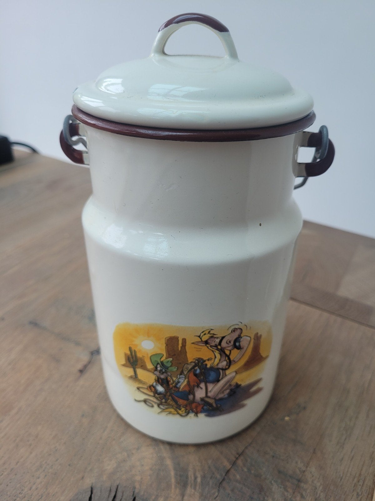 Vintage Disneyland Parijs Melkbus -Goofy Wild West Emaille, Verzamelen, Disney, Ophalen, Mickey Mouse, Gebruikt