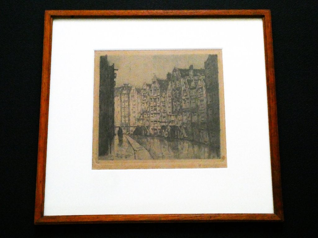 Oudezijds Achterburgwal Anton Pieck Amsterdam 1917 ets, Antiek en Kunst, 26 cm, Ingelijst, Ets, Stadsgezicht