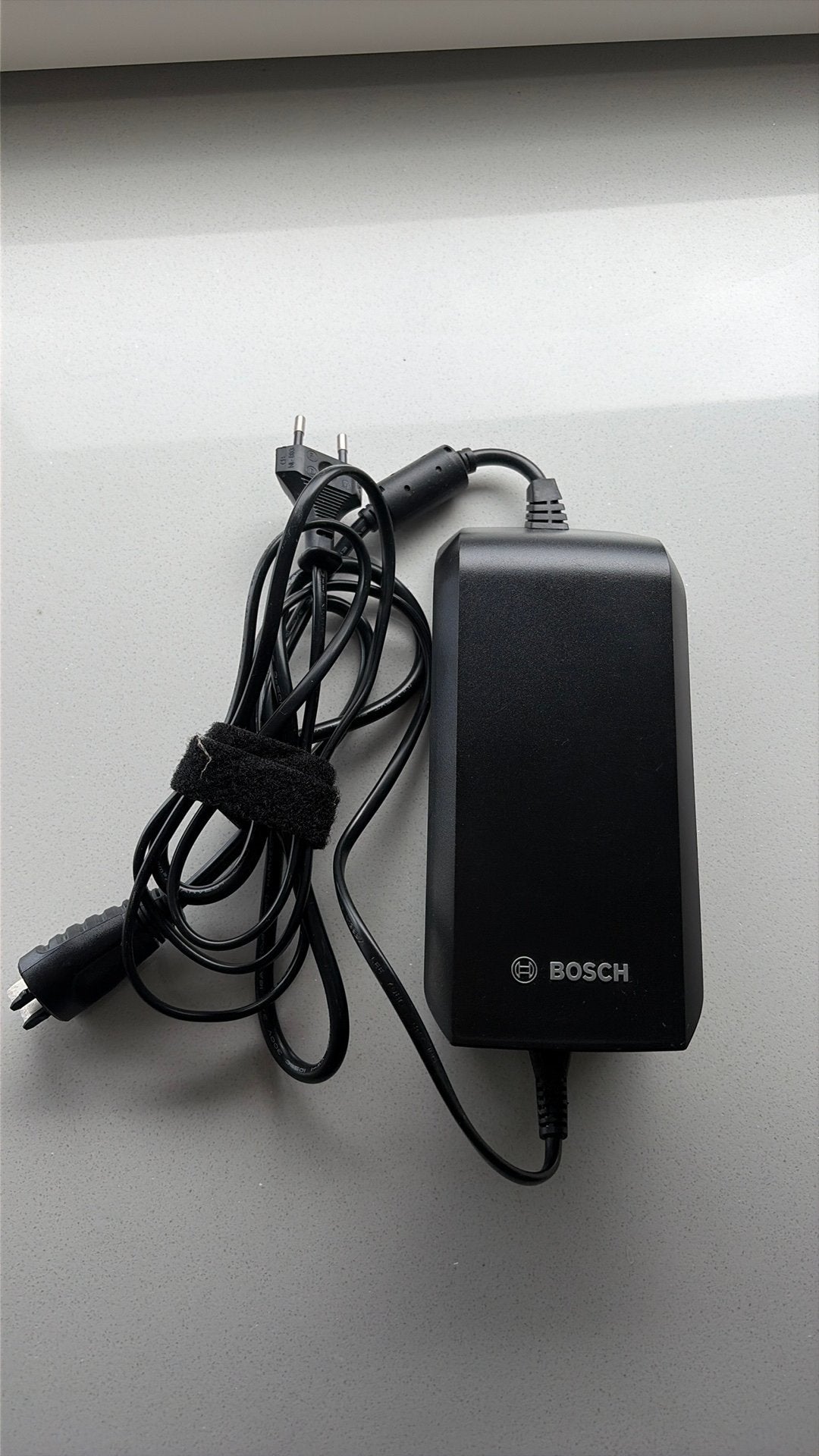 Bosch eBike Acculader 36-4/230 BC220, Fietsen en Brommers, Fietsaccessoires | Fietsaccu's, Ophalen of Verzenden, Zo goed als nieuw
