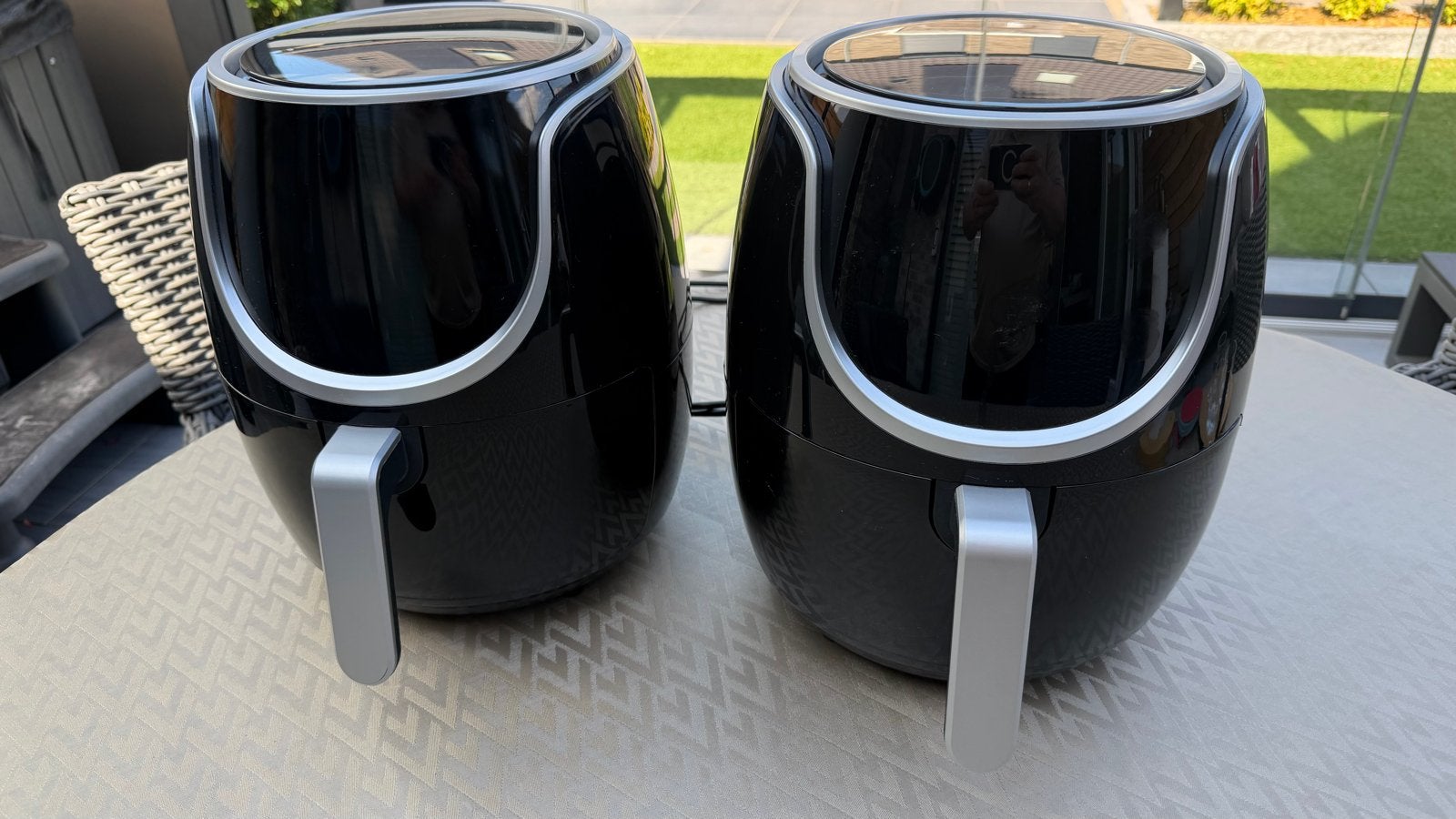 Set van 2 Airfryers - Zo goed als nieuw, Witgoed en Apparatuur, Ophalen, Zo goed als nieuw, Airfryer, 1000 t/m 1499 gram