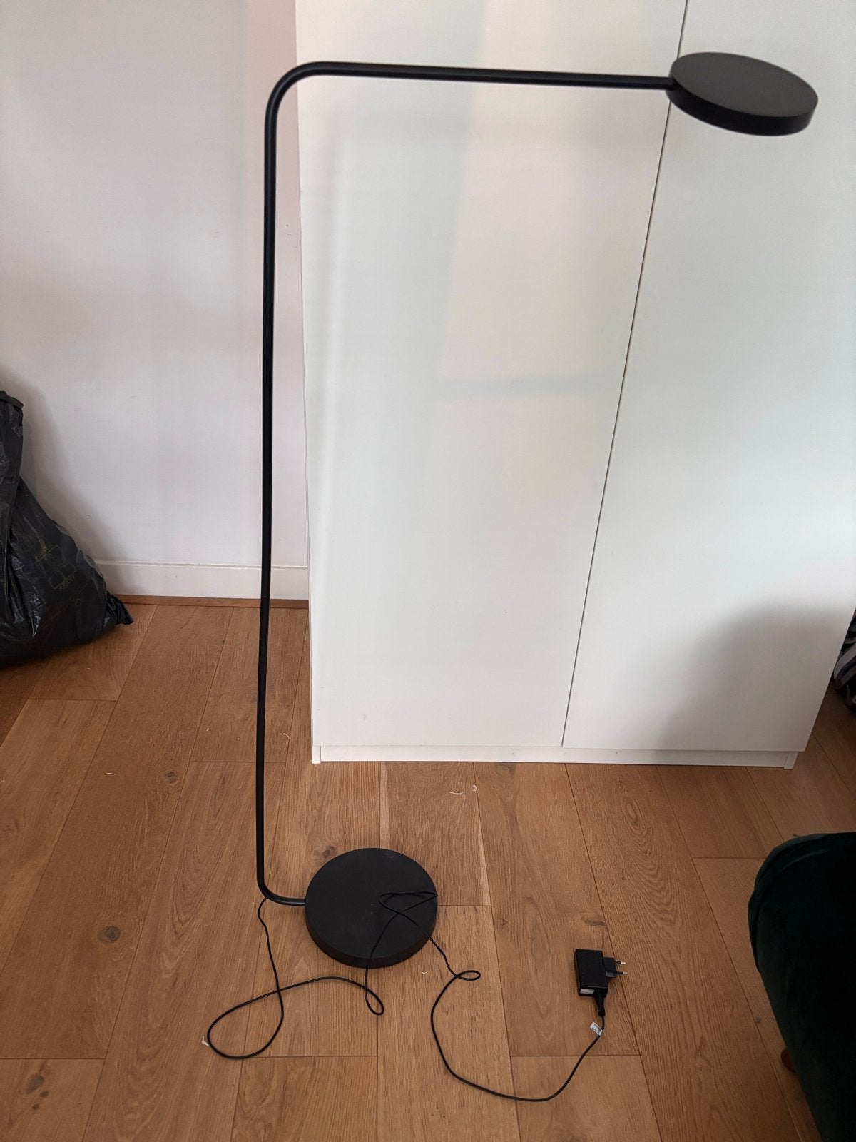 IKEA x HAY Ypperlig LED-vloerlamp - Zwart, minimalistisch, Ophalen, Gebruikt, Overige fittingen, Metaal