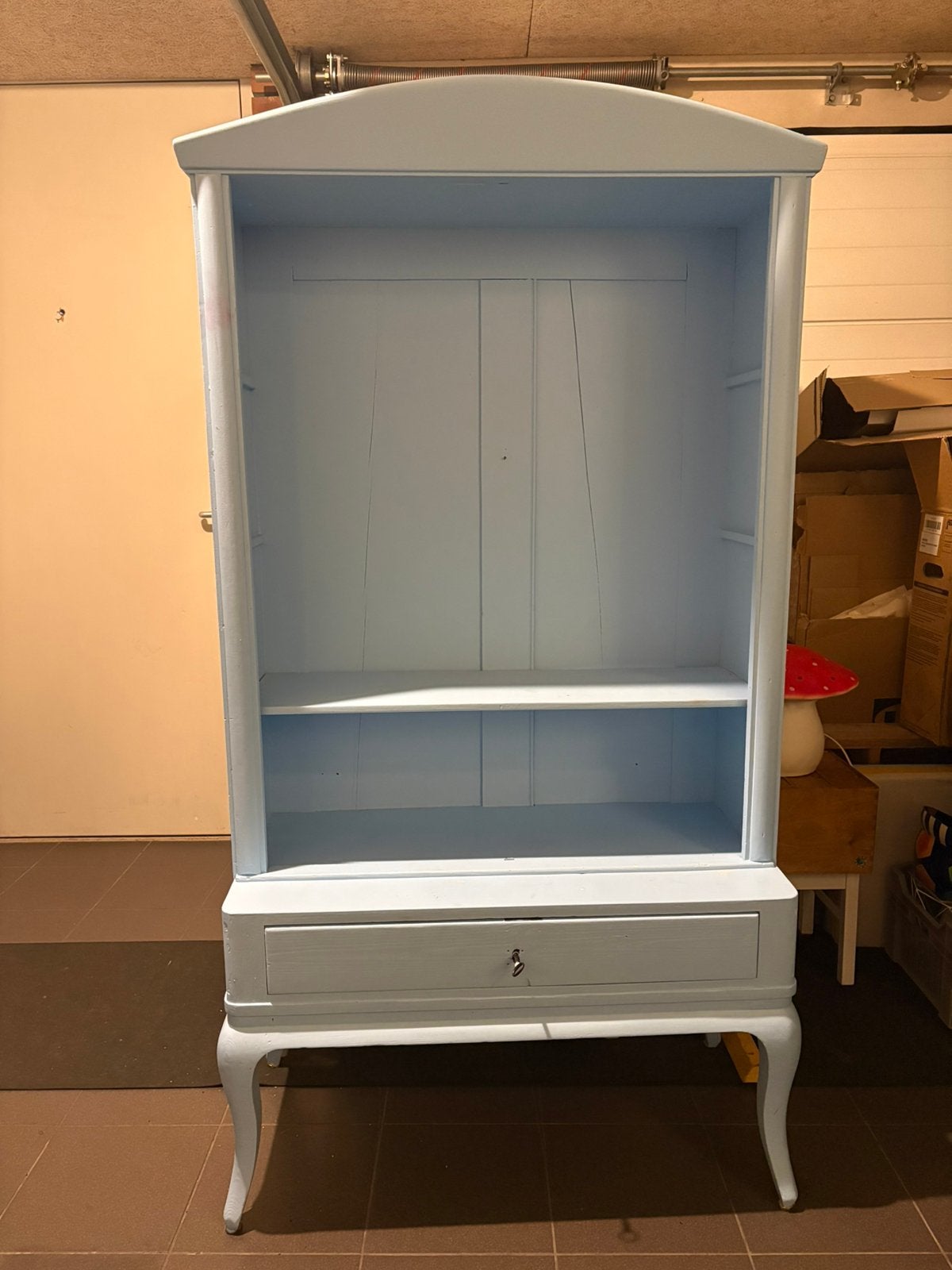 Brocante kast opknapper, Ophalen