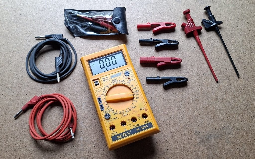 Metex M 3650 digitale multimeter met toebehoren, Ophalen of Verzenden, Gebruikt, Multimeter