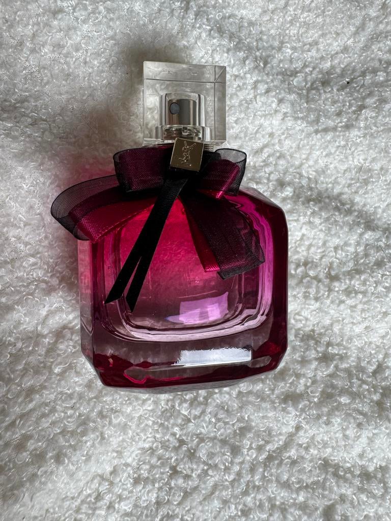 Yves Saint Laurent Mon Paris intensément Eau de Parfum 50ml, Ophalen of Verzenden, Zo goed als nieuw