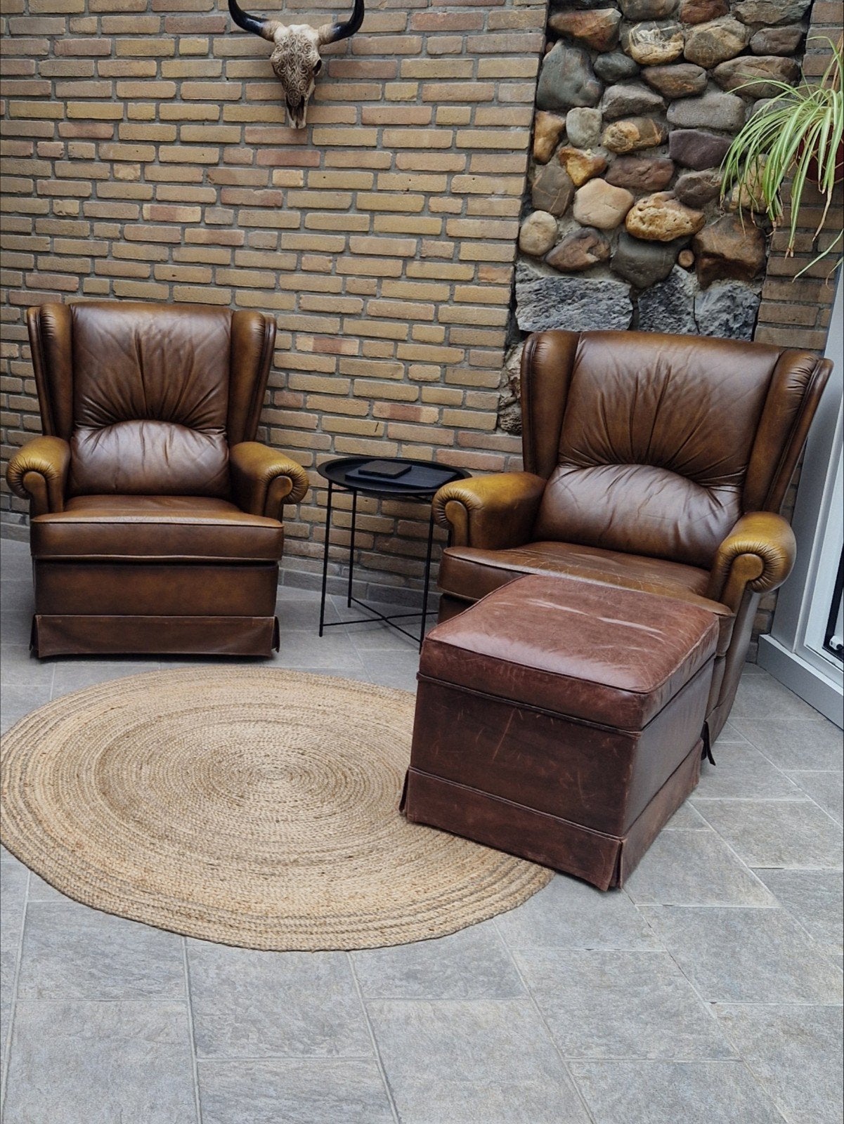 gratis 2 leren bruine relax stoelen, Huis en Inrichting, Fauteuils, Ophalen, Gebruikt, 75 tot 100 cm, 50 tot 75 cm