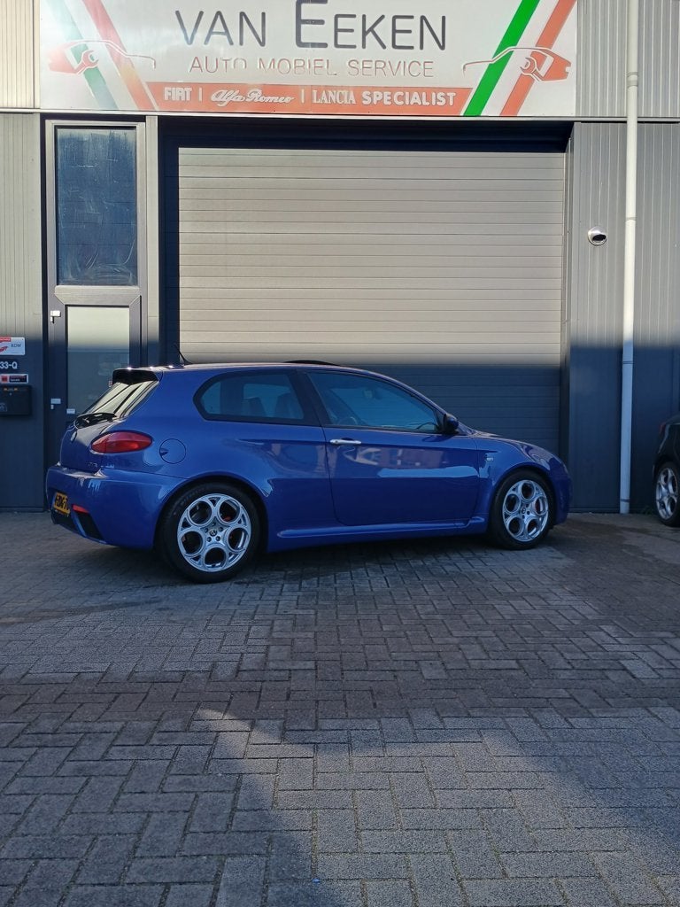 Alfa Romeo 147 3.2 V6 GTA, Voorwielaandrijving, Gebruikt, Zwart, Blauw