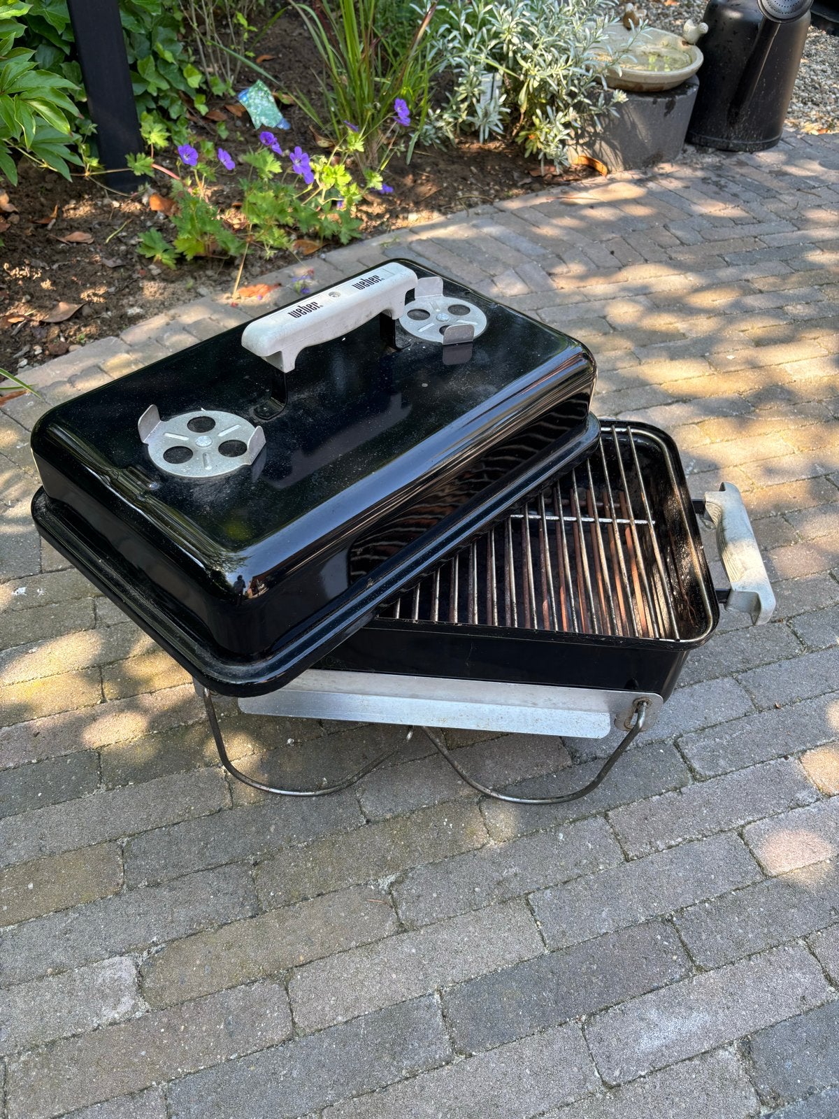 Compacte Weber Go-Anywhere Houtskoolbarbecue, Tuin en Terras, Barbecue-accessoires, Gebruikt, Ophalen