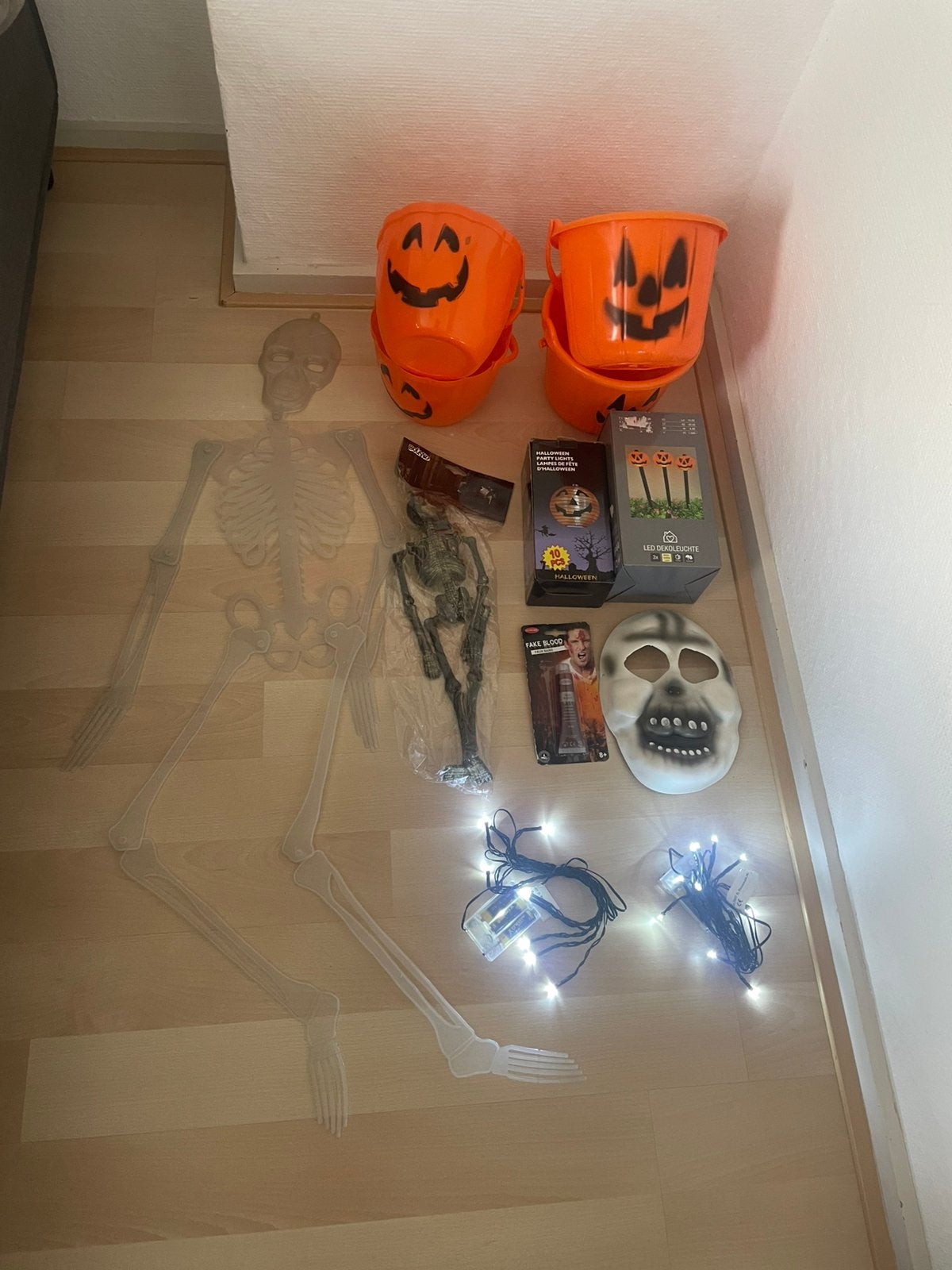 Partijtje nieuwe en zo goed als nieuwe Halloween Versiering, Ophalen, Nieuw, Feestartikel, Halloween of Griezel