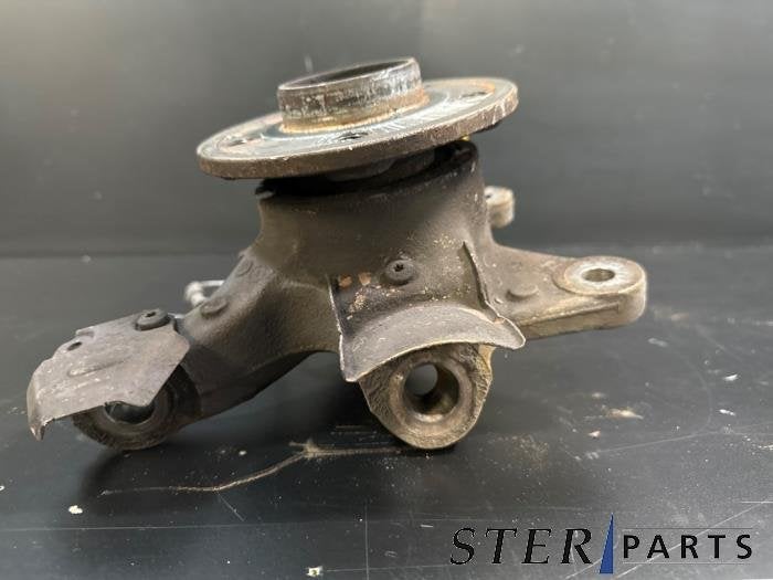 Fusee links-voor van een Mercedes Vito, Gebruikt, -, Ophalen of Verzenden, -