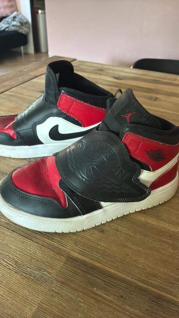 Hoge sneakers skyjordon maat 33,5 zgan, Ophalen of Verzenden, Zo goed als nieuw, Jongen of Meisje, Schoenen