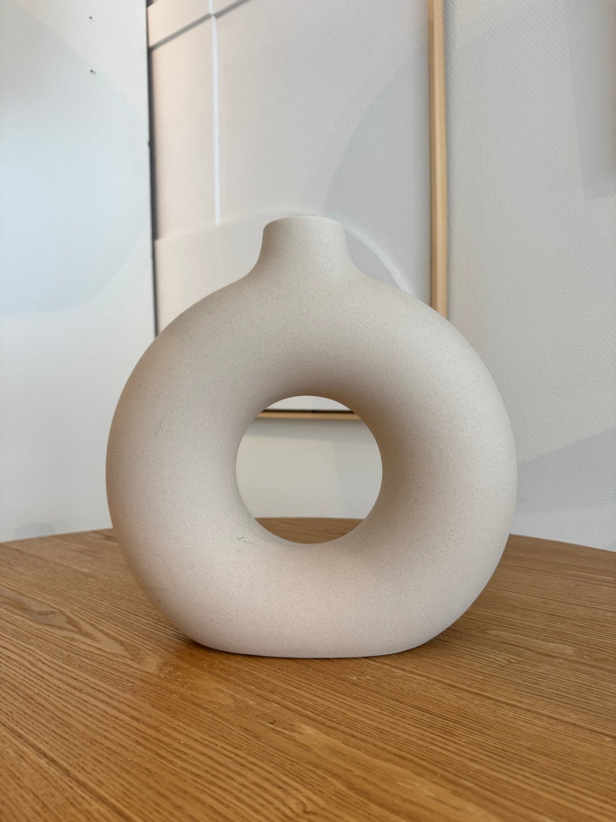 H&M Home Vaas Beige Keramiek Donut Rond, Beige, Ophalen of Verzenden, Zo goed als nieuw, Geschikt voor droogbloemen
