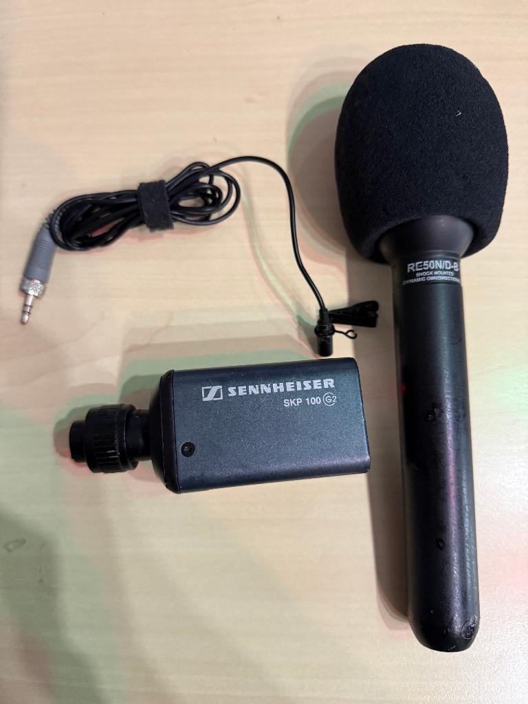 Sennheiser draadloze dubbele microfoon set + ontvanger, Ophalen of Verzenden, Gebruikt, Zangmicrofoon, Draadloos
