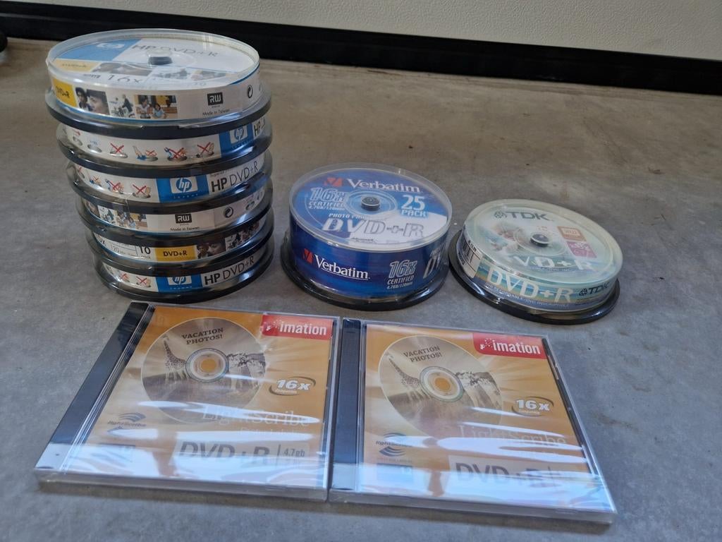 Beschrijfbare dvd en cd's (97 dvd+r & 15 cd hoes albums), Ophalen of Verzenden, Nieuw