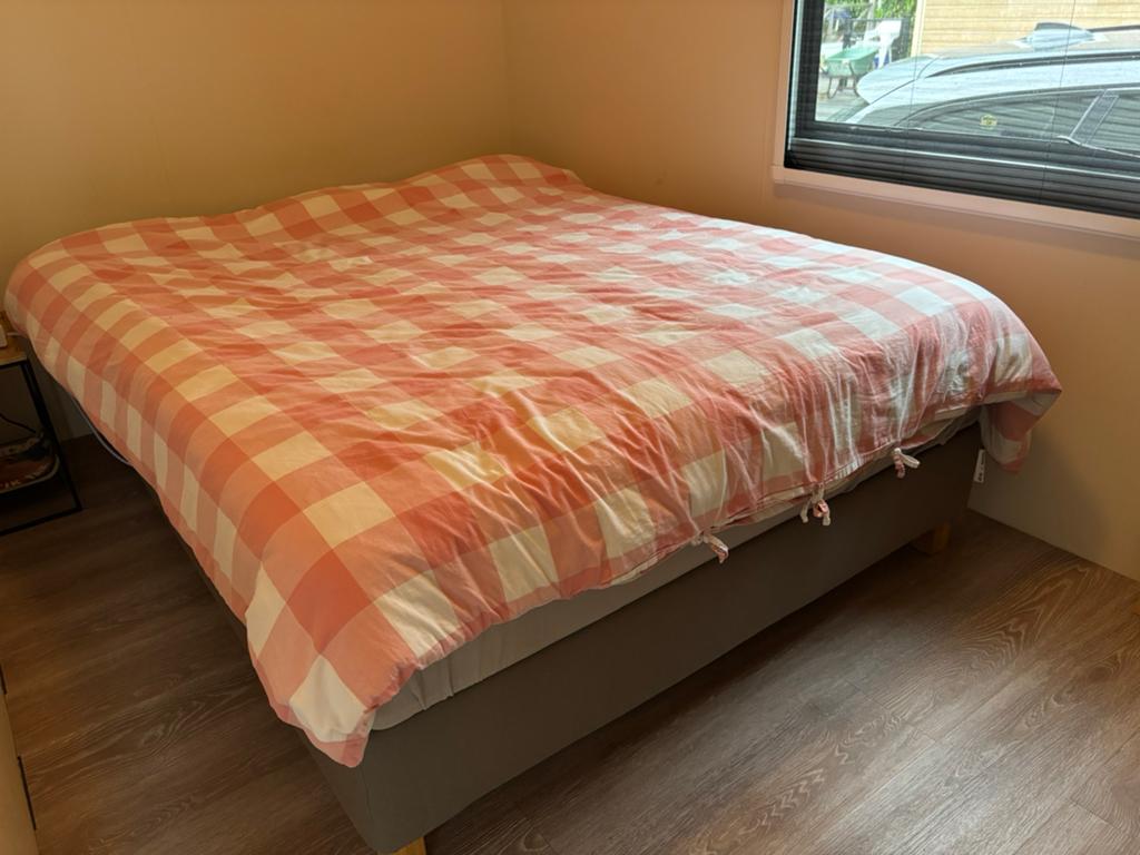 Ikea boxspring 140x200, Ophalen, Tweepersoons, 140 cm, Zo goed als nieuw