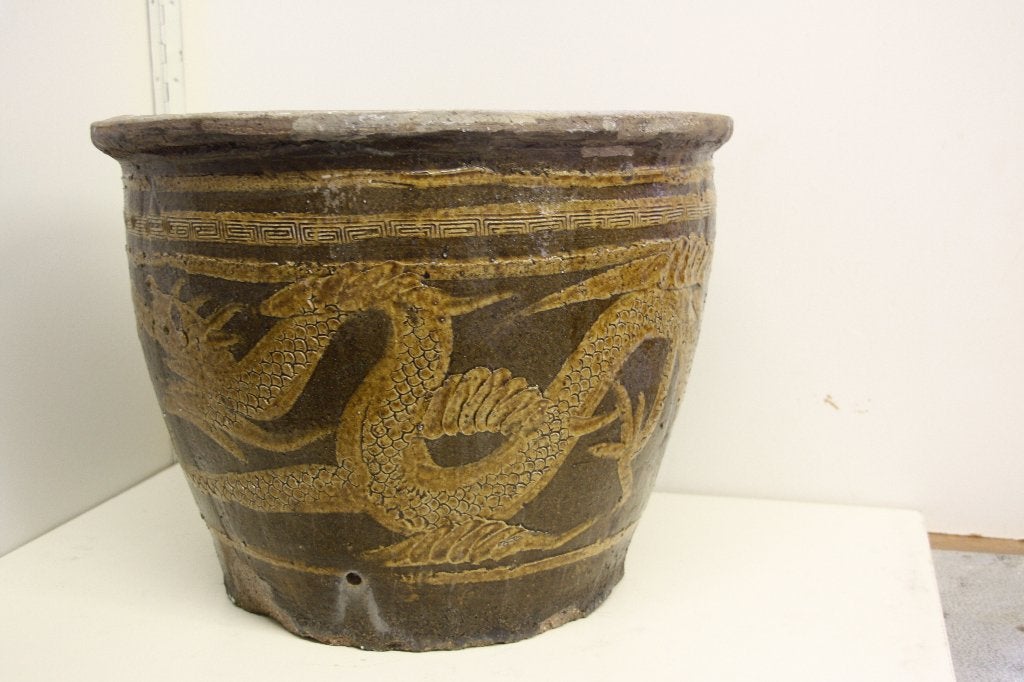 Dayak Drakenpot Tempayan uit Maleisië., Antiek en Kunst, Bruin, Ophalen, 30 cm
