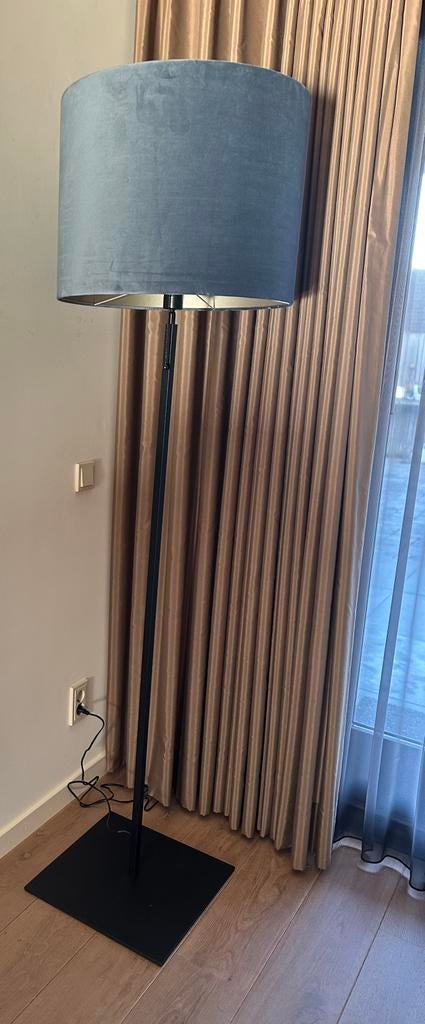Mooie staande lamp met velvet kap, Ophalen of Verzenden, Zo goed als nieuw, 150 tot 200 cm