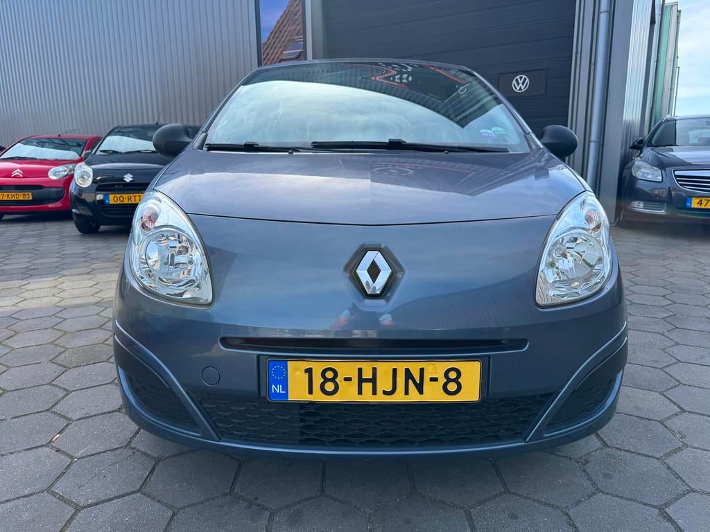 Renault Twingo 1.2 Authentique - 1e Eigenaar - Airco - New a, Voorwielaandrijving, Gebruikt, 31 €/maand, 4 cilinders