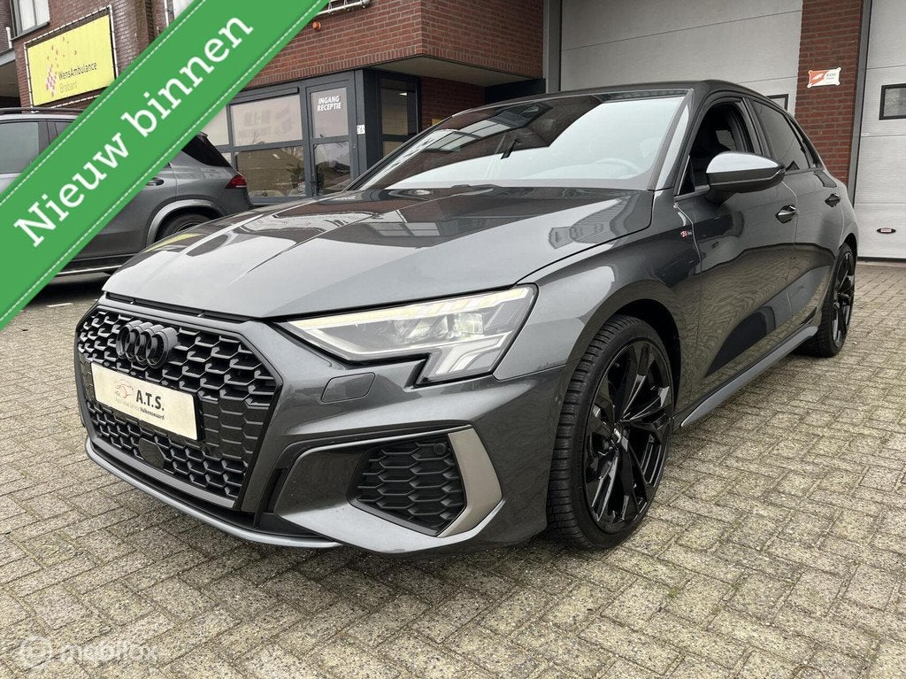 Audi A3 Sportback 35 TFSI S-LINE*LEDER*NAVI*CARPLAY*ACC*PDC*, Auto's, Audi, 4 cilinders, 150 pk, Leder, Bedrijf