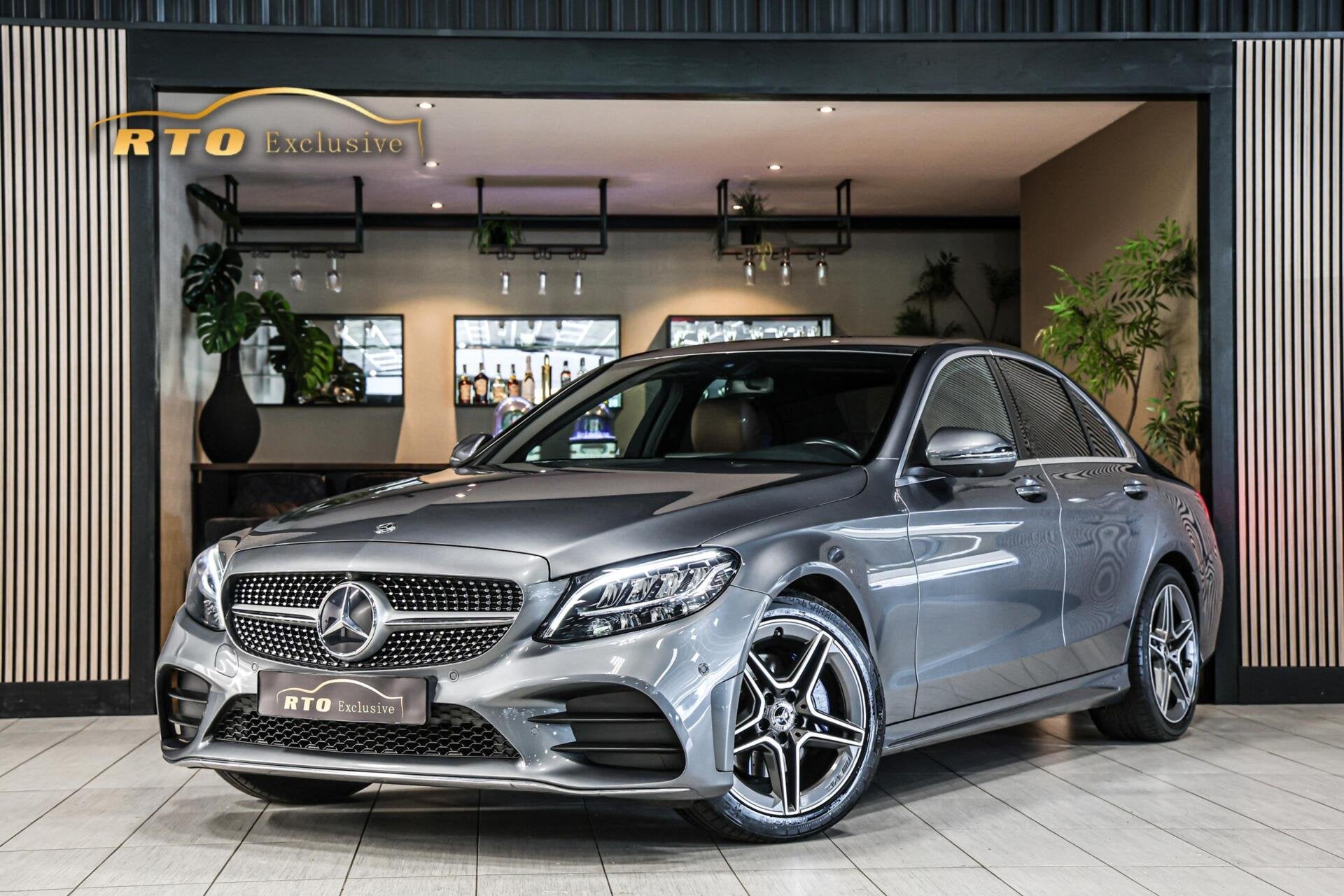 Mercedes C-klasse 180 AMG|Leder|NAP|Virtual|360 camera