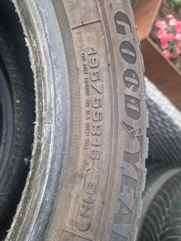 Goodyear Ultragrip winterbanden 195/55R16, Ophalen of Verzenden