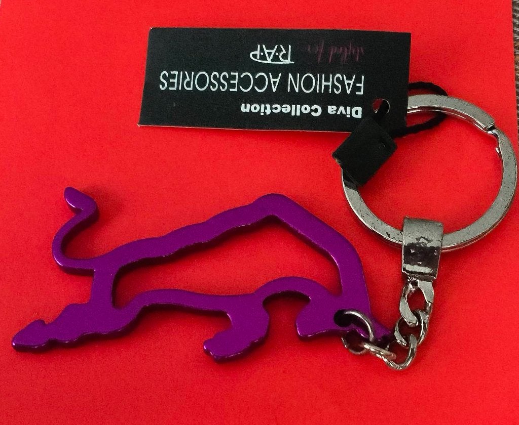Red Bull stier sleutelhanger (paars), Ophalen of Verzenden, Nieuw, Dier of Natuur