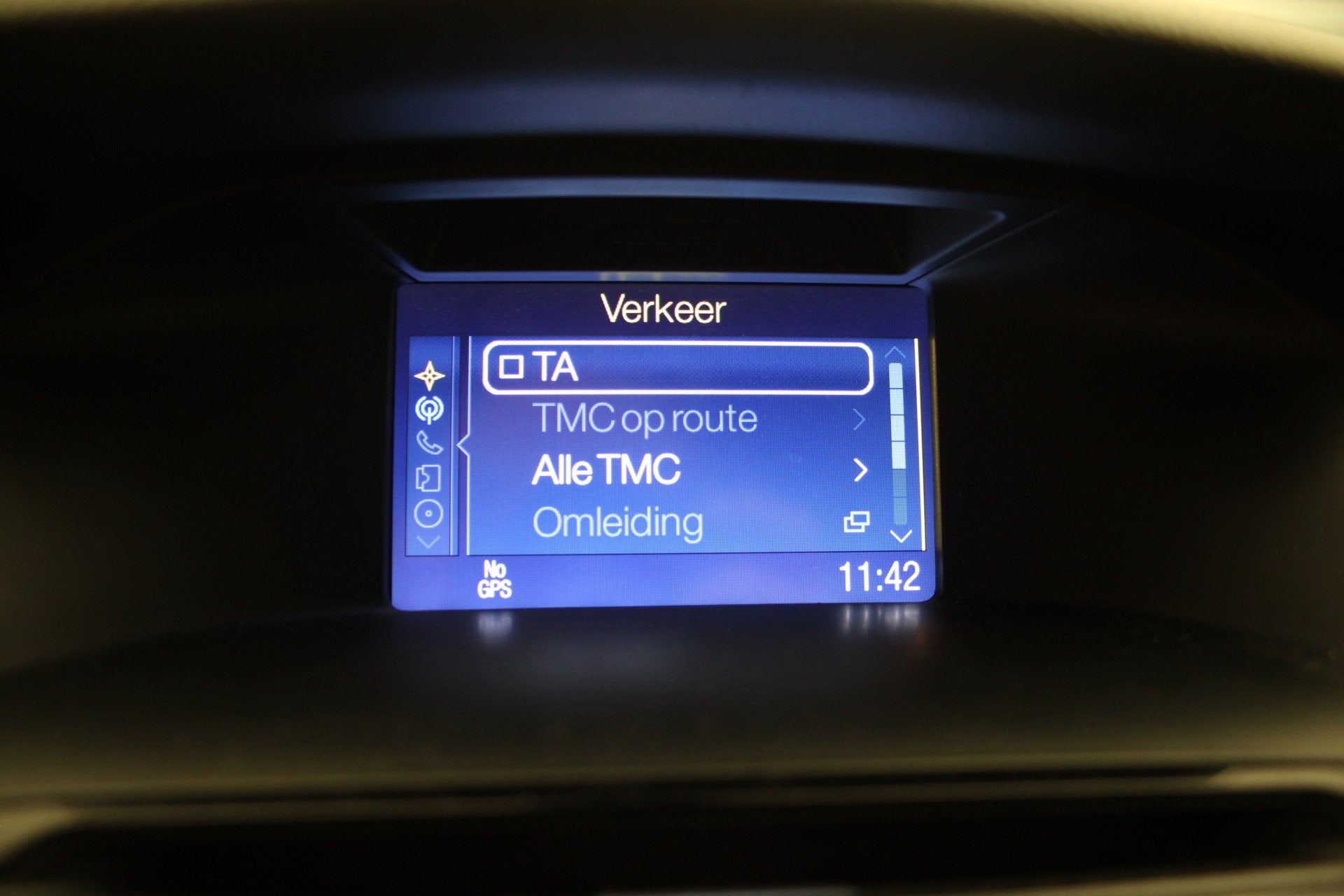 Foto 21 van Ford FOCUS Wagon 1.0 EcoBoost Titanium nette station met tre