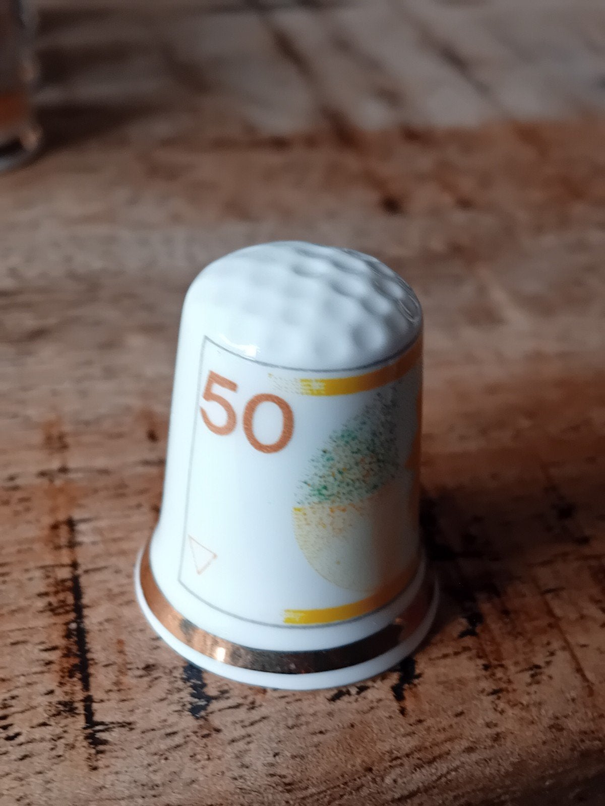 Vingerhoedjes verzamelen geld vingerhoedje, Ophalen of Verzenden, Zo goed als nieuw