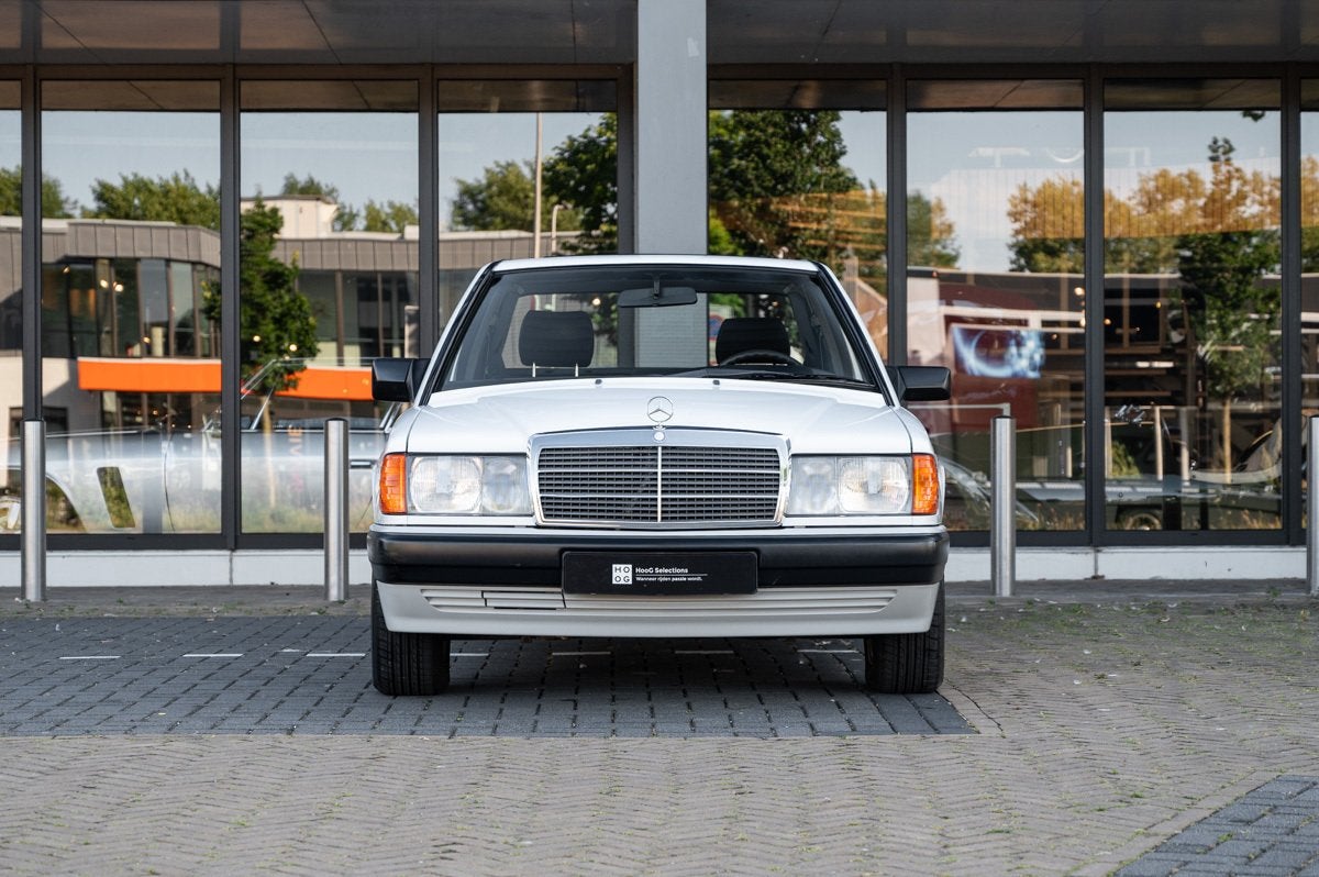 Mercedes-Benz 190 190 Automaat (W201) (bj 1989), Automaat, Stof, Gebruikt, 102 pk
