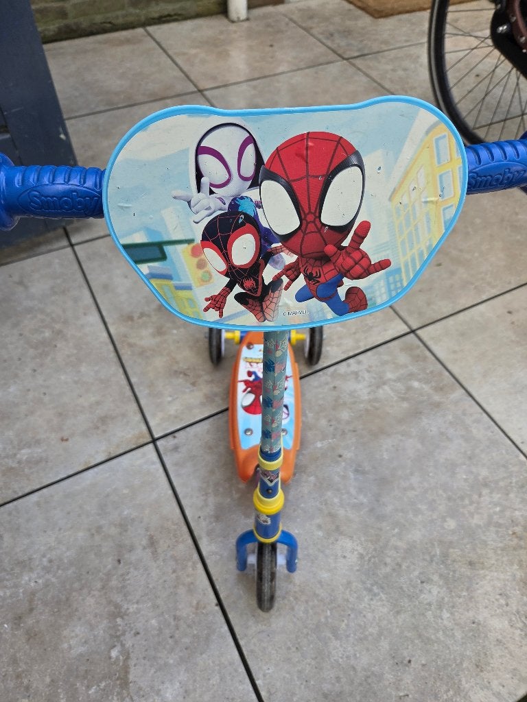 Step spiderman, Fietsen en Brommers, Ophalen, Zo goed als nieuw, Gewone step
