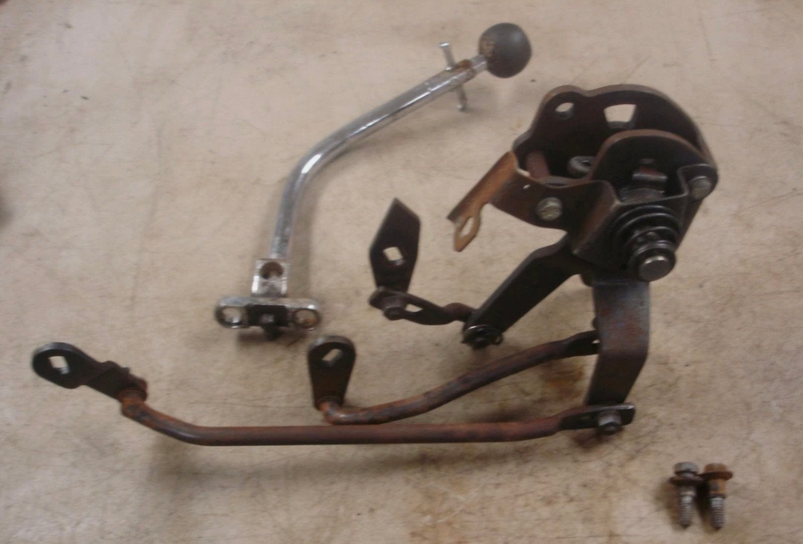 Gezocht: Schakelmechanisme Shifter 4 Bak - Ford Mustang T10, Ophalen of Verzenden, Gebruikt, Ford