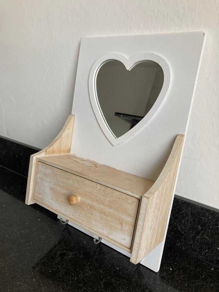 Kleine wand kaptafel voor de kinderkamer, Ophalen, Zo goed als nieuw