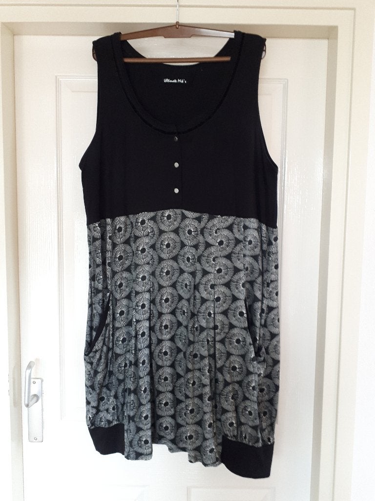 zwart/witte tuniek, Ultimate Mik's, maat xxl, Kleding | Dames, Verzenden, Zwart, Maat 46/48 (XL) of groter, Zo goed als nieuw